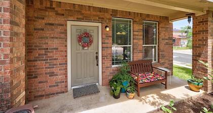 Family-Friendly 4BR House with Backyard Oasis & Multi-Month Discounts