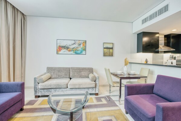 Premium Apartment, City View | Living room