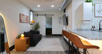 Bluff Street Escape • Modern 1BR Near Downtown