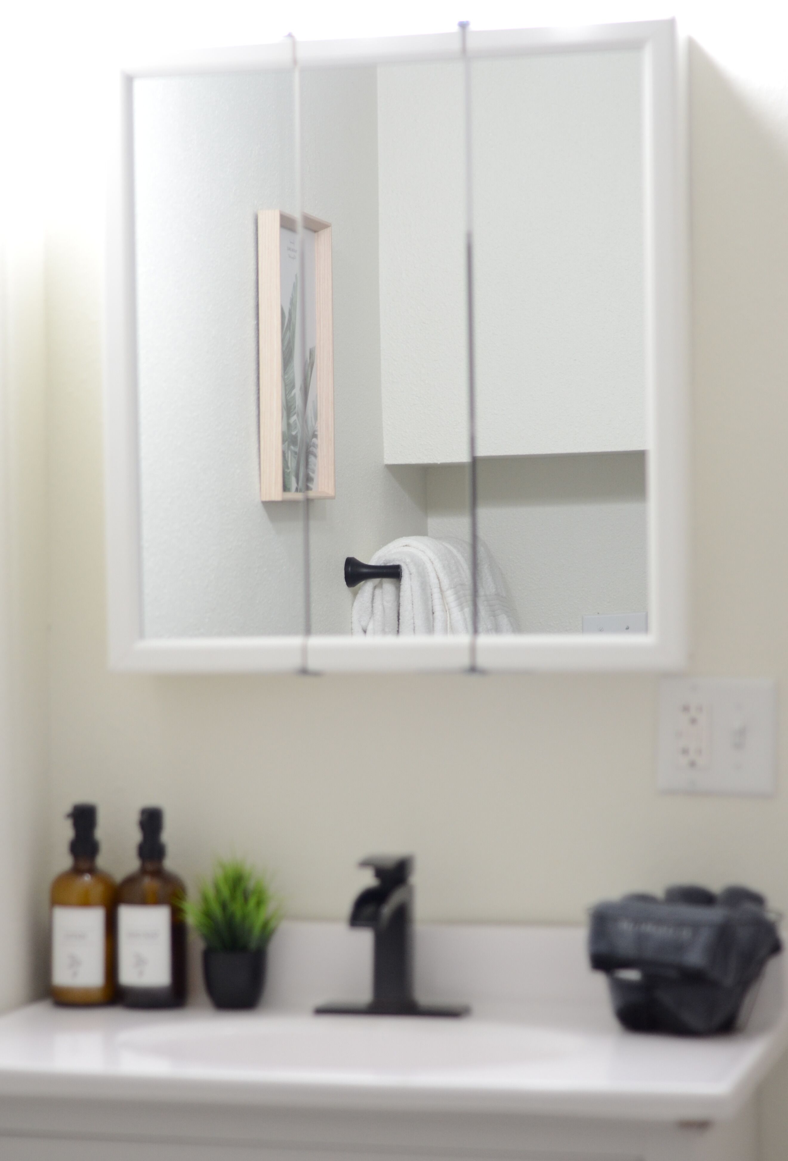 Serviettes fournies, savon, papier de toilette