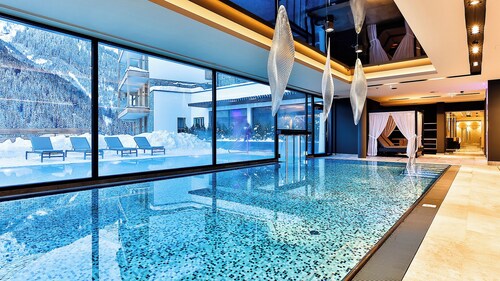 Mountain Spa Residences