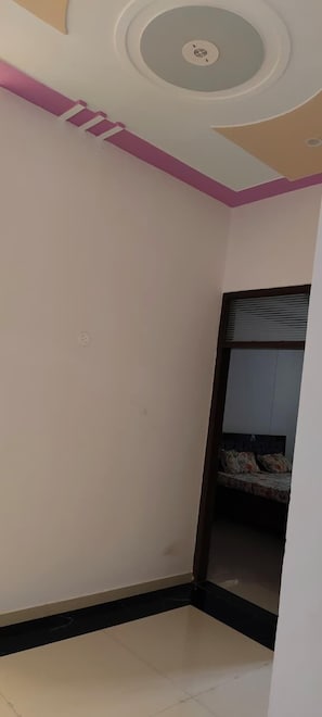 Escritorio, camas plegables/adicionales, wifi gratis y ropa de cama