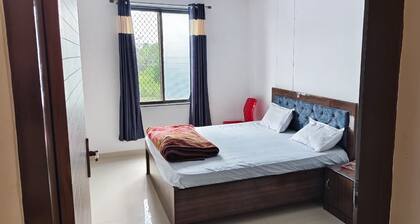 Kanak Hotel & Restaurant