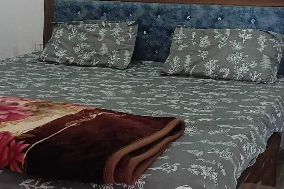 Escritorio, camas plegables/adicionales, wifi gratis y ropa de cama