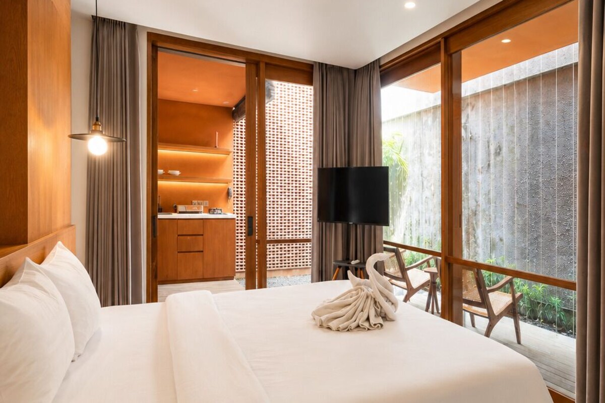 Habitación superior, 1 habitación, no fumadores, balcón | Wifi gratis y ropa de cama