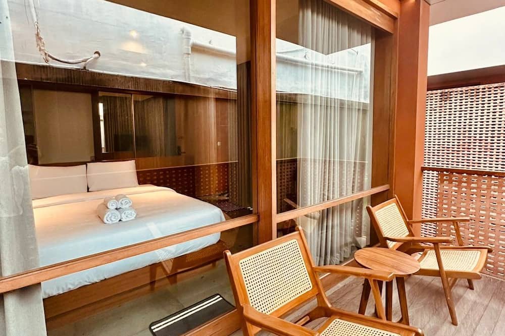 Jaladhi Echo Beach Villa