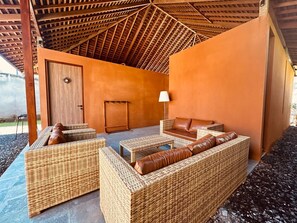 Quầy tiếp tân