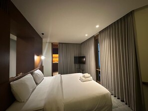 Phòng Superior, 1 phòng ngủ, không hút thuốc, ban công | Truy cập Internet không dây miễn phí, bộ trải giường 