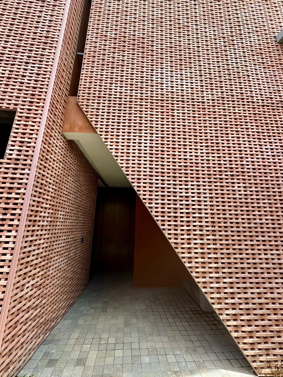 Konaklama yerinin ön cephesi