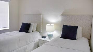 2 bedrooms, in-room safe, iron/ironing board, free WiFi