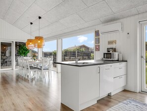 Fridge, microwave, dishwasher, cookware/dishes/utensils - "Sigrun" - 300m from the sea by Interhome (Haderslev)