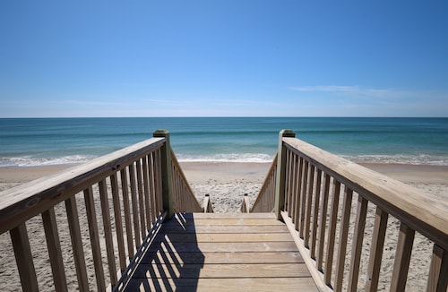 Ocean View, Elevator, Hot Tub, Pool & Beach Access