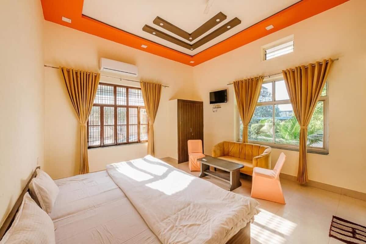 Deluxe Double Room | Desk, soundproofing, WiFi (free)