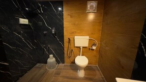 Premium-Ferienhaus, Meerblick | Badezimmer