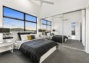 2 bedrooms, desk, iron/ironing board, WiFi