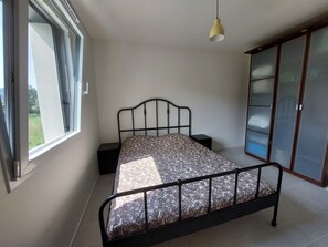 2 Schlafzimmer, Schreibtisch, WLAN, Bettwäsche