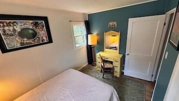 3 chambres, fer et planche Ă  repasser, Wi-Fi gratuit, draps fournis