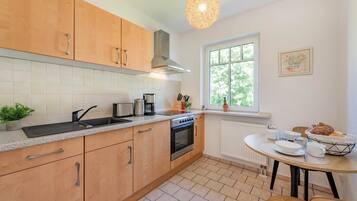 Geladeira, fogão, cooktop, lava-louças