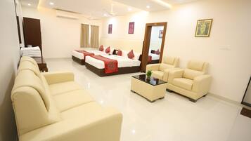 Luxury Suite | Premium bedding, down duvets, pillow-top beds, individually furnished