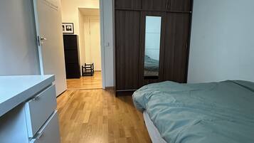 4 bedrooms, WiFi, bed sheets