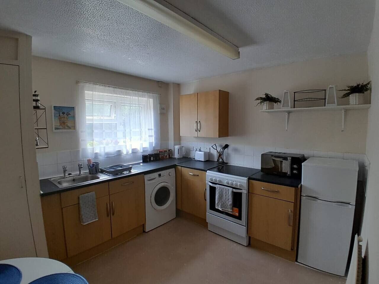 Microwave, oven, toaster, cookware/dishes/utensils