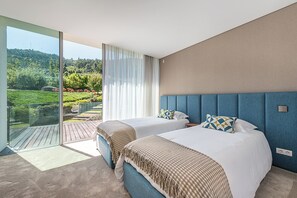 5 chambres, fer et planche à repasser, Wi-Fi, literie fournie