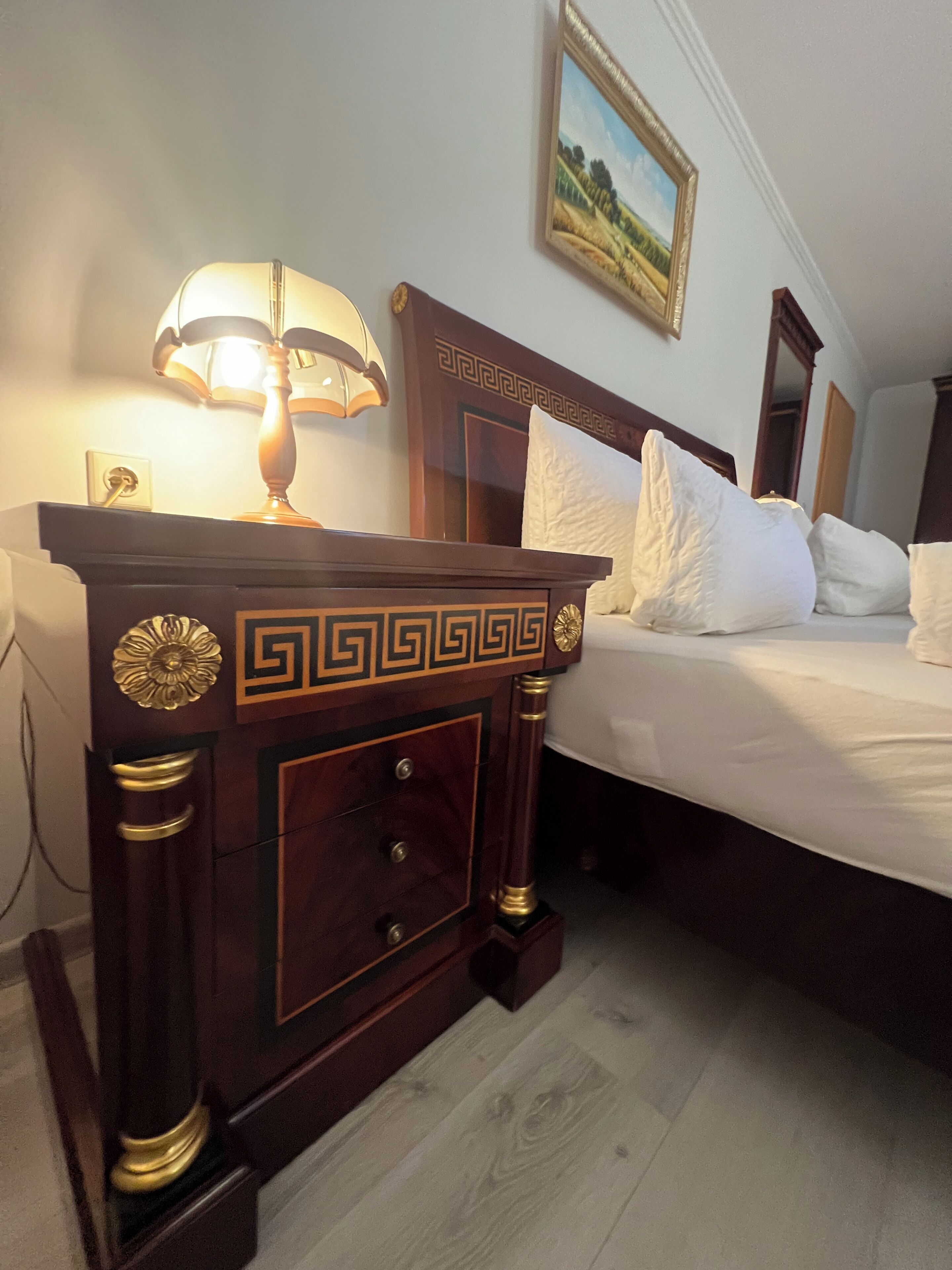 Single Room | Desk, laptop workspace, free WiFi