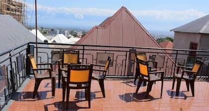 4-bedroom house in tranquil Bujumbura Mairie with AC and Starlink speed Internet