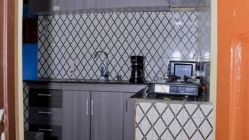 Micro-ondes, plaque de cuisson