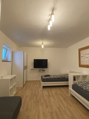 2 Schlafzimmer, Bügeleisen/Bügelbrett, WLAN, Bettwäsche
