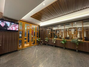 Lobby-Lounge