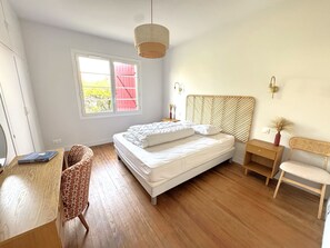 4 bedrooms, free WiFi