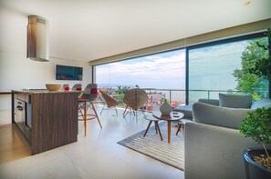 TV - The CUBE - Unique design and stunning views (Puerto Vallarta)