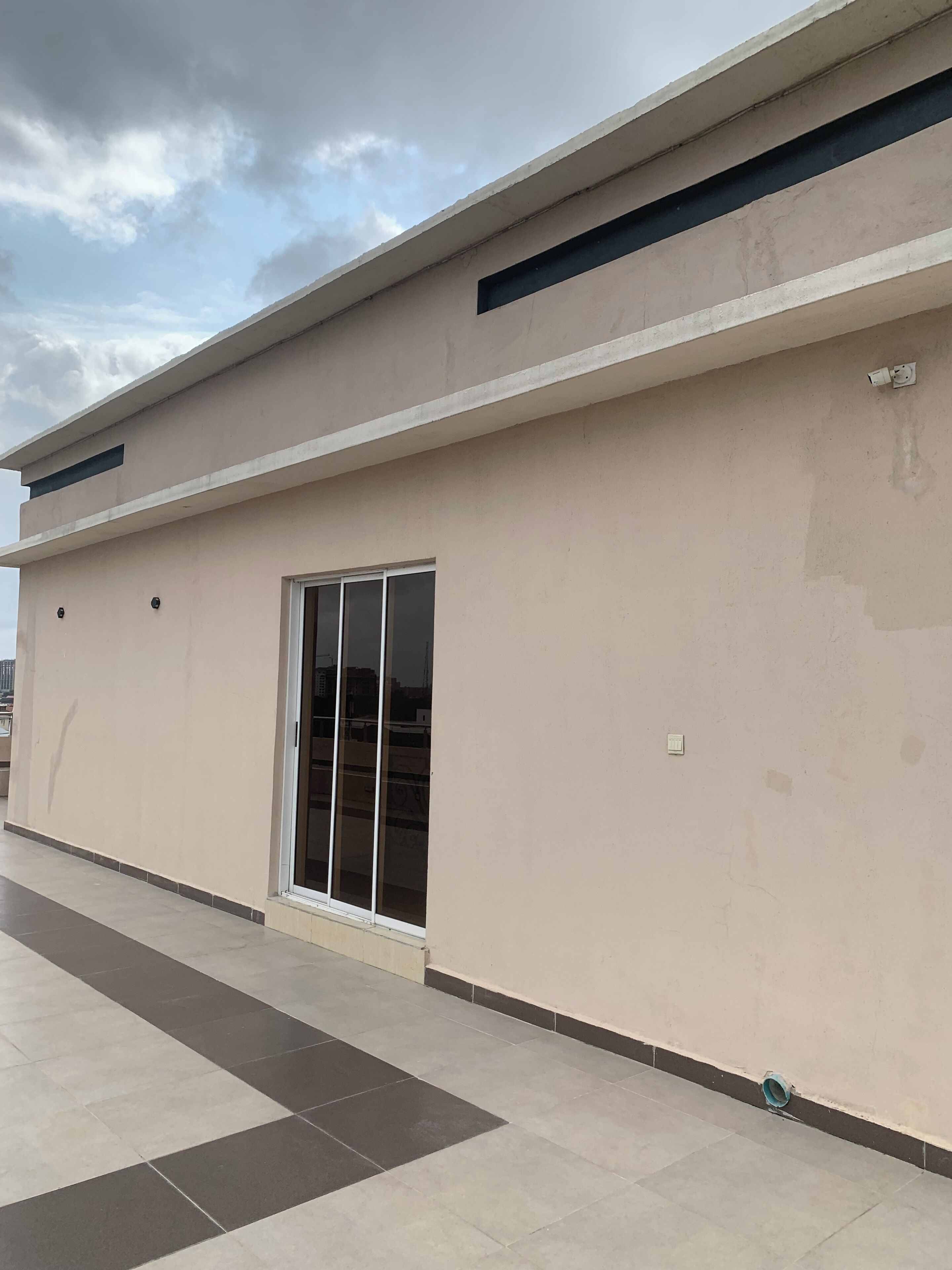 Deluxe Single Room, City View | Terrace/patio