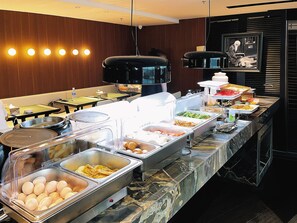 Dagelijks ontbijtbuffet (CNY 20 per persoon)