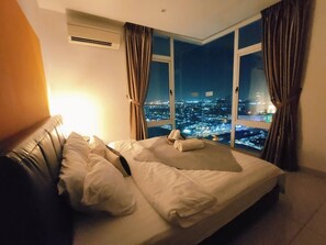 Basic Apartment | Iron/ironing board, free WiFi - KSL Residence (Johor Bahru)