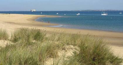 Plage à 50m - 8 couchages - top résidence au calme