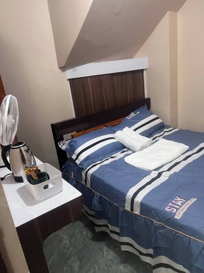 5 habitaciones, acceso a internet y ropa de cama