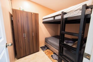 1 chambre, accès Internet, draps fournis