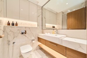 Hair dryer - Modern & Elegant Studio Apartment in Azizi Riviera (Dubai)