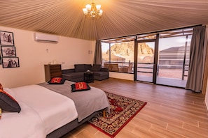 Grand Suite, Desert View | Blackout drapes