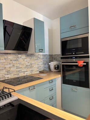Micro-ondas, fogão, cooktop
