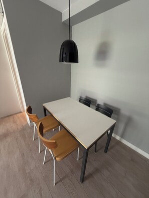 Dining - Cozy Modern Loft Luxury Condominium - Berrini, Shopping Malls and High Security (São Paulo)