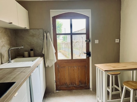 Private kitchen. Small winery in the heart of the village -