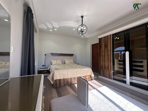 2 makuuhuonetta, silitysrauta/-lauta, Wi-Fi, vuodevaatteet