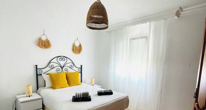 Cozy & Spacious apartment near the old town of Tarifa.