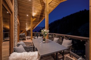 Apartamento superluxo, sacada | Terraço/pátio