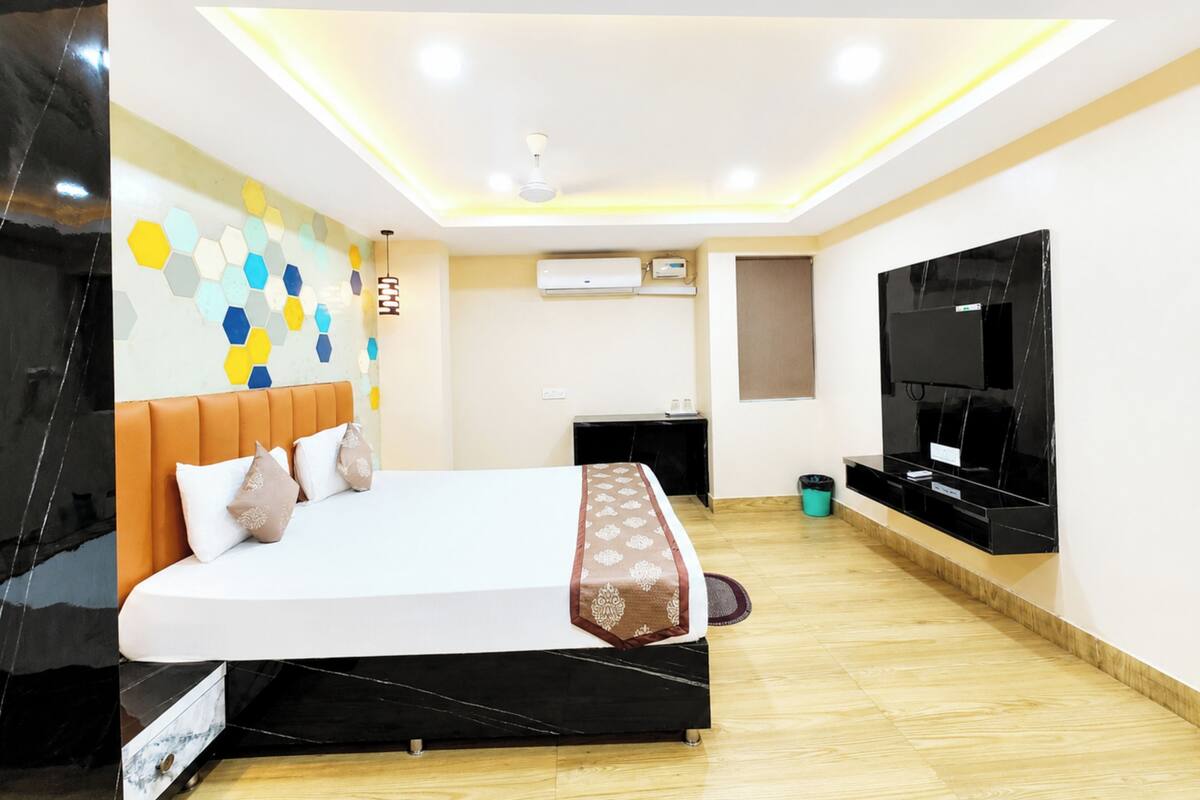 Deluxe Double Room, Multiple Beds, Air conditioning | View from room
