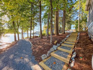 Property grounds - The Belmont Lake Retreat -Sleeps 14! (Belmont)