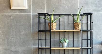 Charming Olhão Flat by Marina & Markets. Fast Wi-Fi, Ideal for Remote Workers!